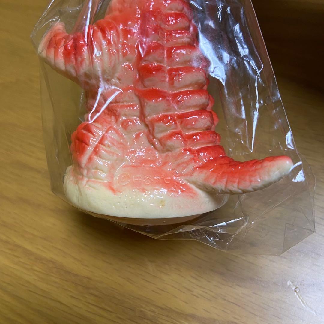 ウルトラマン 怪獣 レッドキング m1号 貯金箱 ソフビ 5420