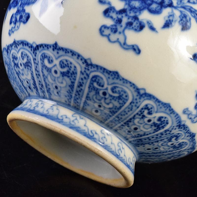 中国 大清乾隆年製 青花花卉文蒜頭瓶 M 7890E