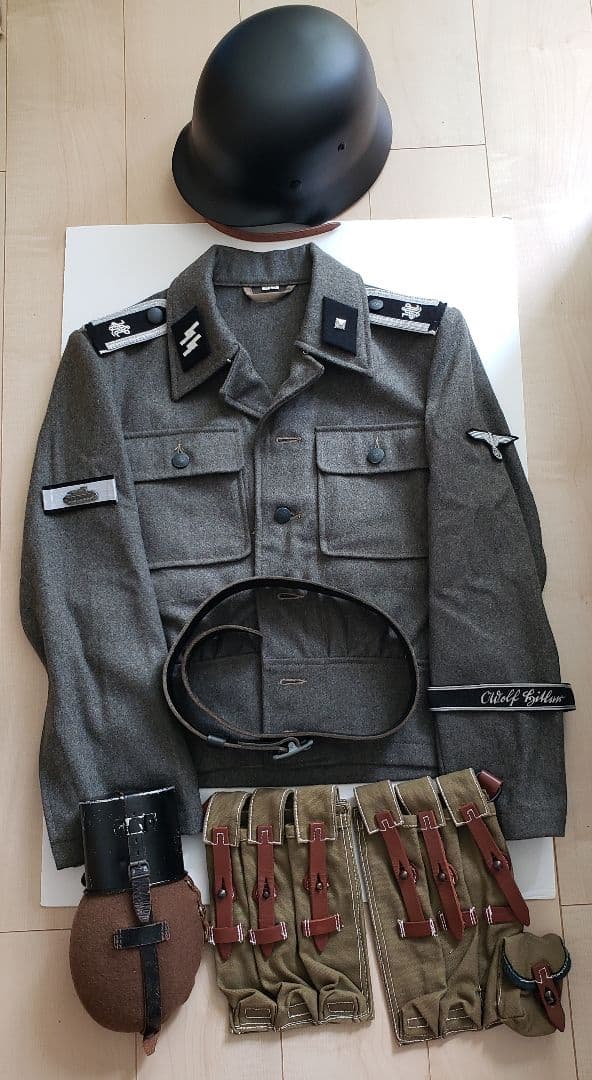 WW2 ドイツ軍 ドイツ軍、戦闘服、記章&装備類セット M36 野戦服 上下