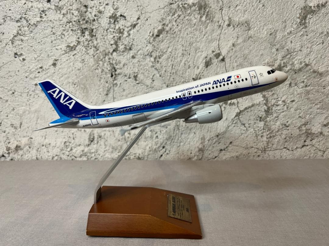 レア ANA 全日空商事 / AIRBUS A320 JA8946 1:144