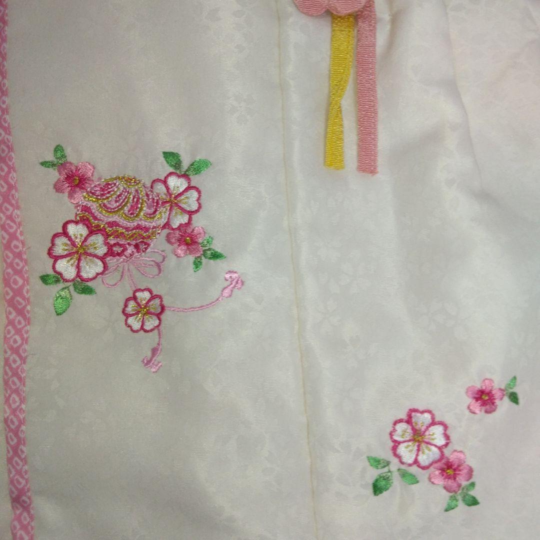 七五三8点①花刺繍被布着②着物③花刺繍襟長襦袢④髪飾り⑤ファー⑥足袋⑦草履⑧巾着