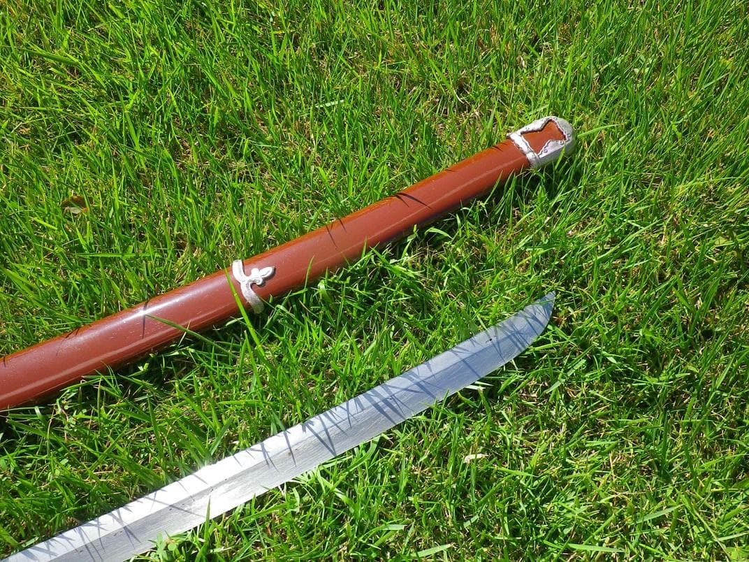 九八式軍刀　鉄鞘　赤茶色　当時物を仕立て直した品物　模造刀付【説明欄参照】