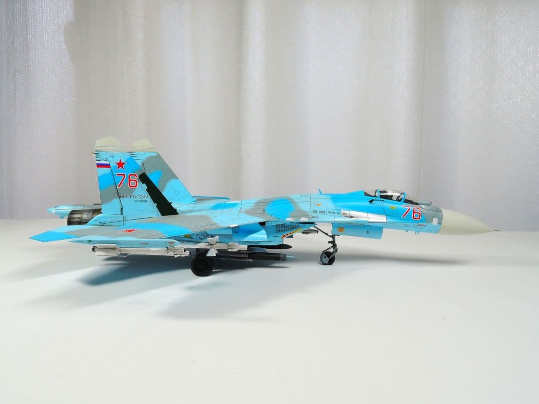 プラモデル完成品】プラッツ 1/72 Su-27SM フランカーB