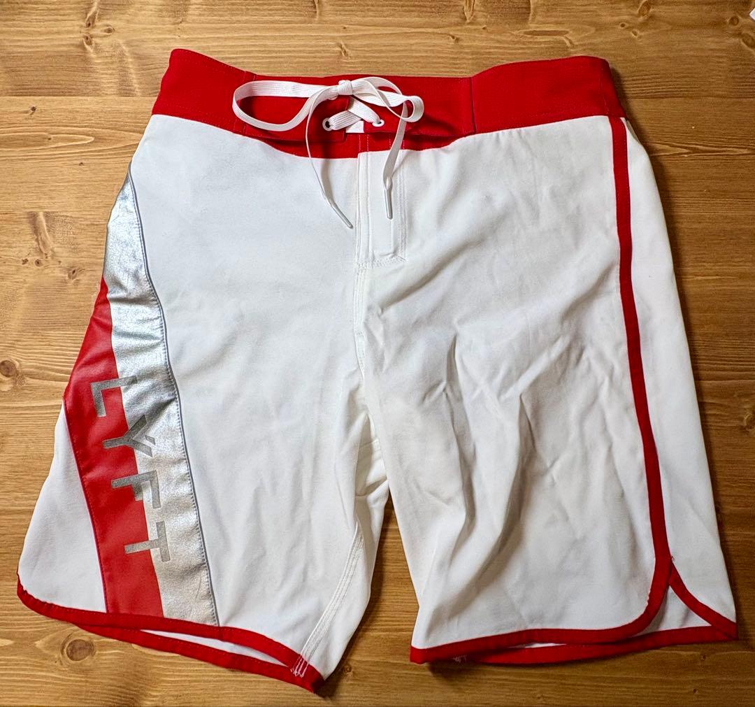 LYFTステージショーツS ホワイト/レッド