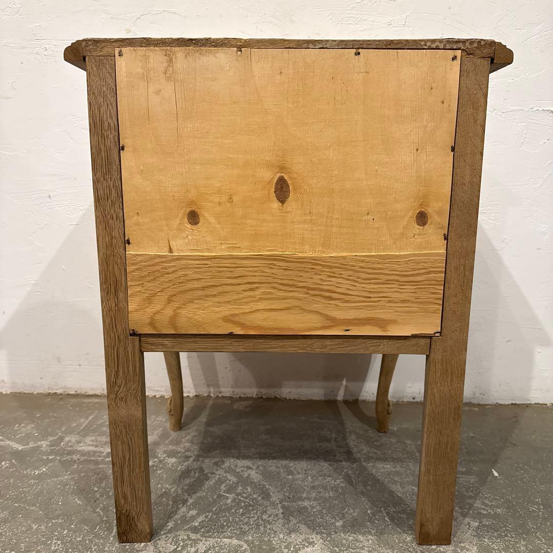 ビンテージ 木製サイドテーブル 猫脚 剥離 ベッドサイドテーブル