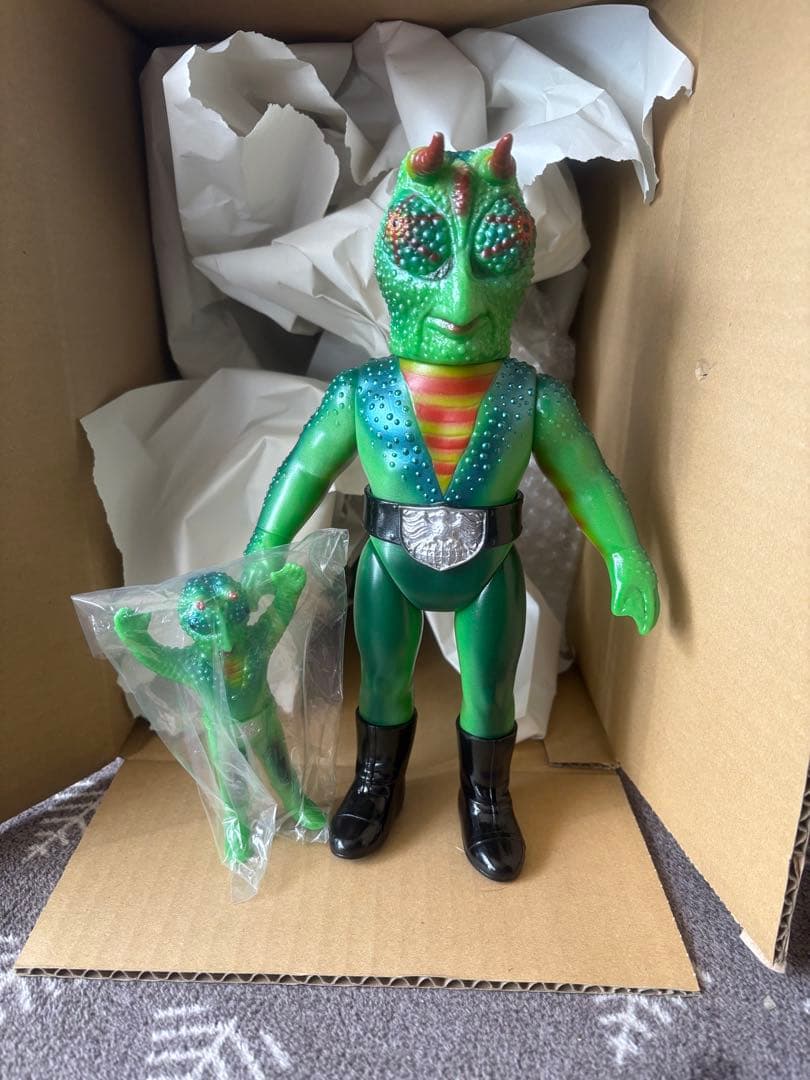 東映レトロソフビコレクション 死神カメレオン 楽天市場】【送料無料】メディコムトイ 東映レトロソフビコレクション