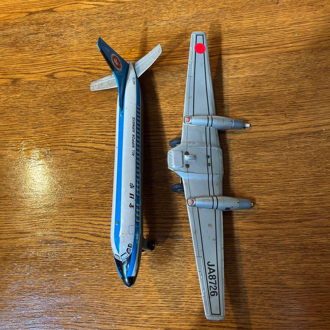 週末特別価格！貴重 レア 全日空YS11 モヒカン ブリキの飛行機