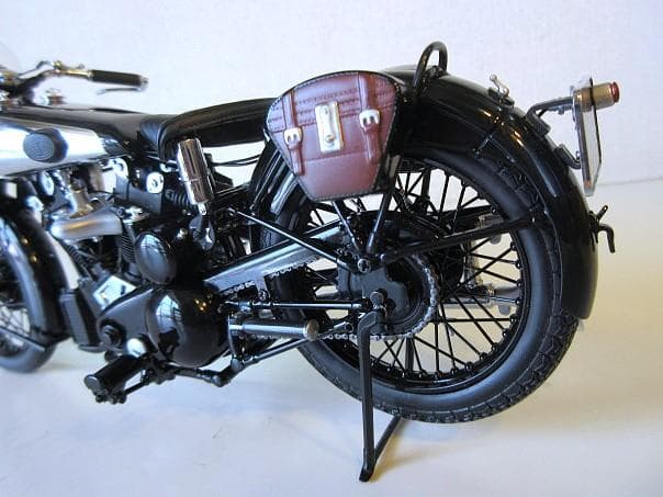 タケさん専用 MINICHAMPS 1/12 ブラフ シューペリア SS100