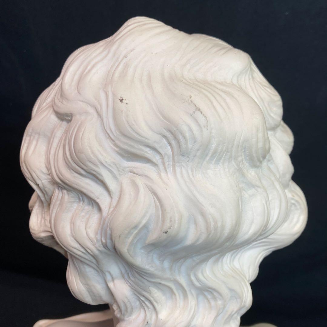 《ジュゼッペ・ペッシ》少女の胸像　白い陶器製　イタリア製