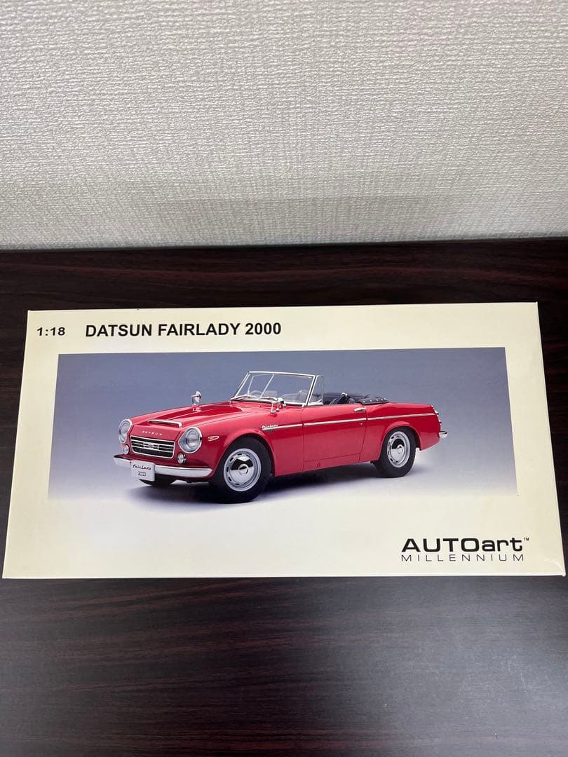 オートアート1/18 ダットサン フェアレディ2000 SR311 レッド