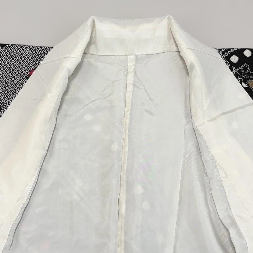 ちゃるる様専用 総絞り 本振袖 金駒刺繍 友禅入り 花柄 黒色