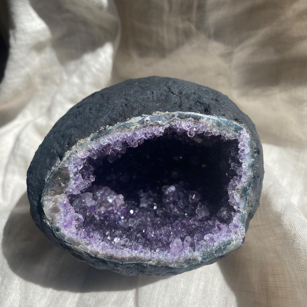 希少!アメジストドーム台座付きウルグアイ産 5A grade