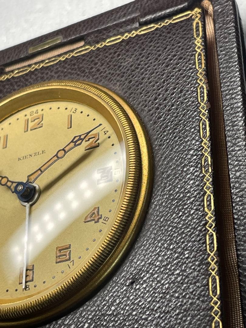 ドイツ KIENZLE 本革仕様の真鍮ガラス目覚し時計 時計/目覚し 正確稼働