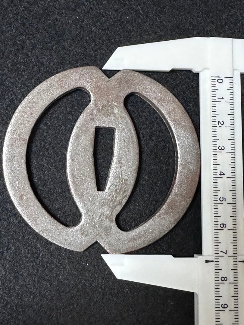 古美術　鉄地鍔三点まとめ　B 透鍔など　刀装具