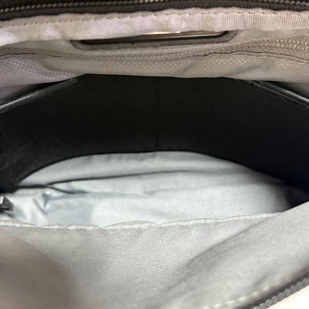 トゥミ TUMI ALPHA2 ビジネスバック リュックA4収納 26578D2