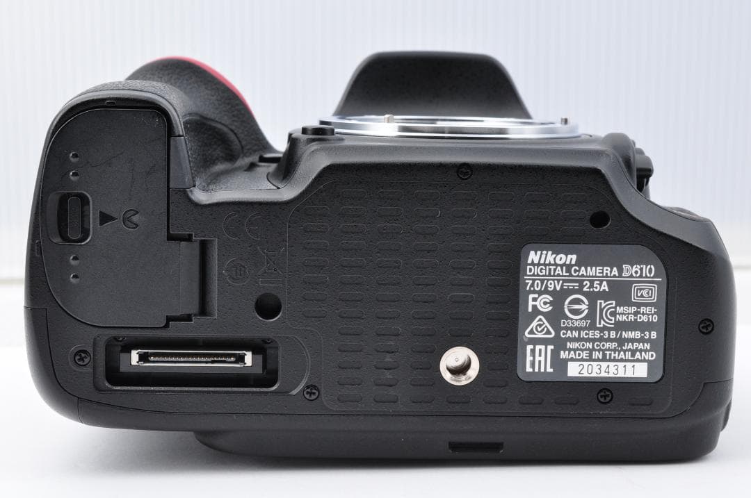超特価　Nikon D610 24.3MP Digital SLR #EA04