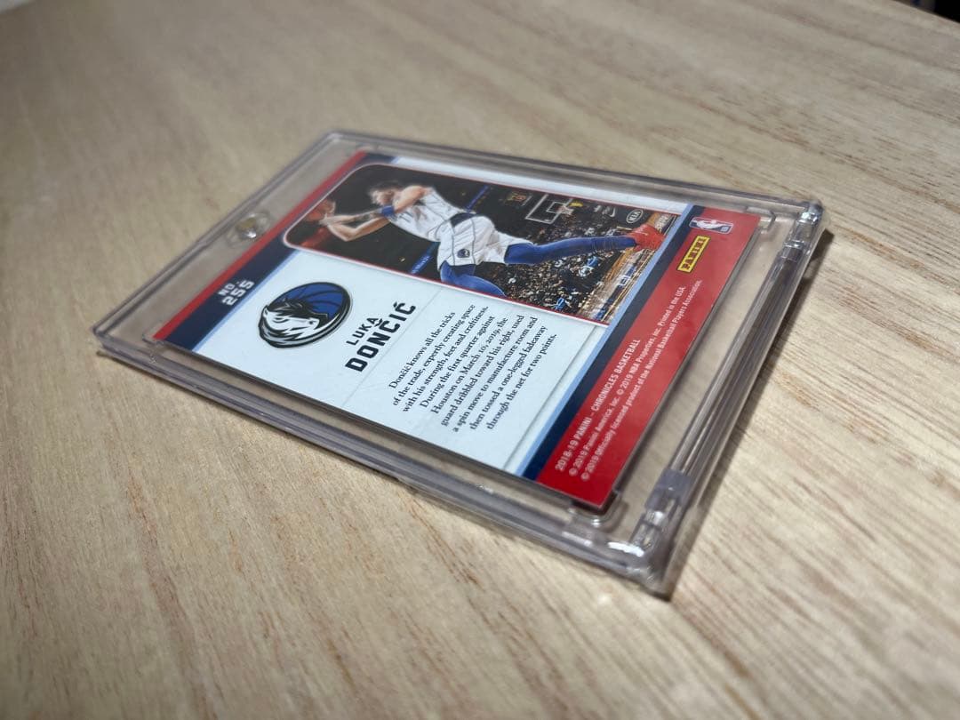 ルカ・ドンチッチ ルーキーカード シリアル入り ルカ・ドンチッチ