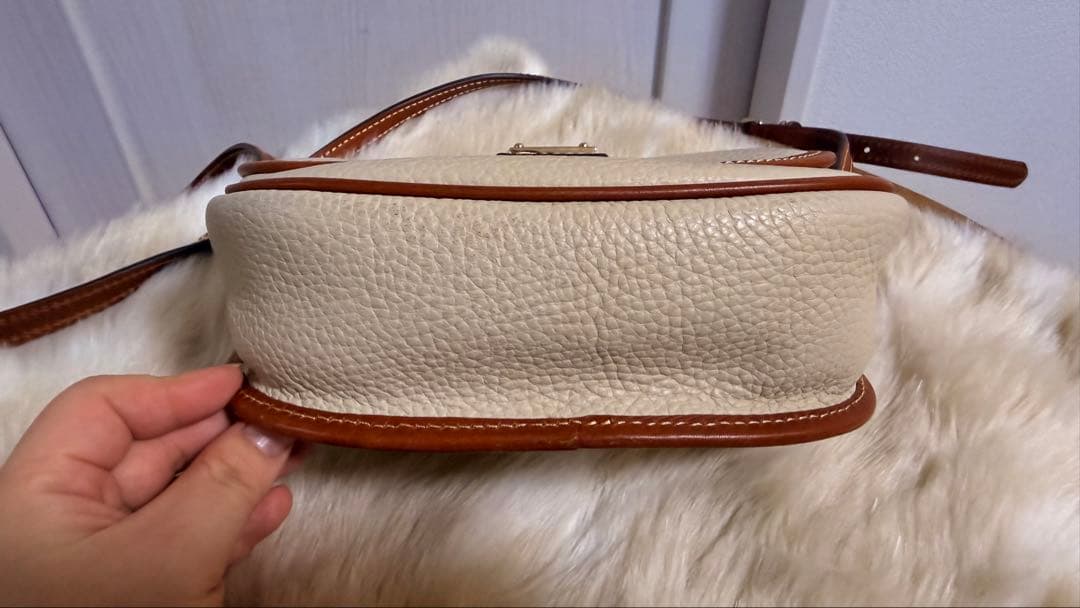 Dooney & Bourke ショルダーバッグ クリーム色