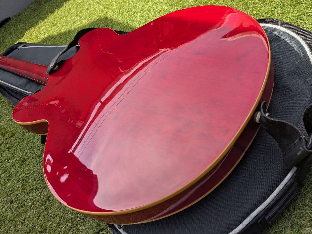 極美品 Epiphone dot CH ES-335タイプ ケース付 セミアコ - メルカリ