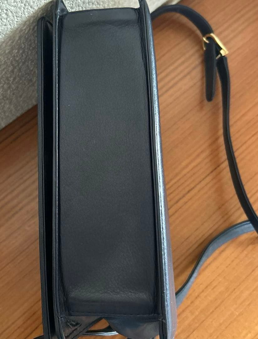 ヴァレンティノ ガラヴァーニ ショルダーバッグ　ネイビー