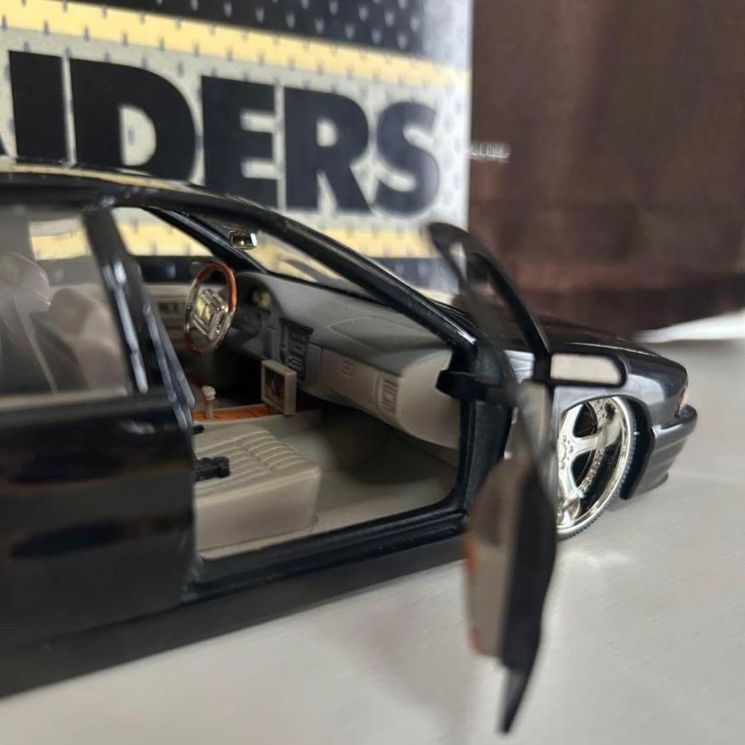 Jadaジェイダ1996 シボレー インパラSS DUB 車