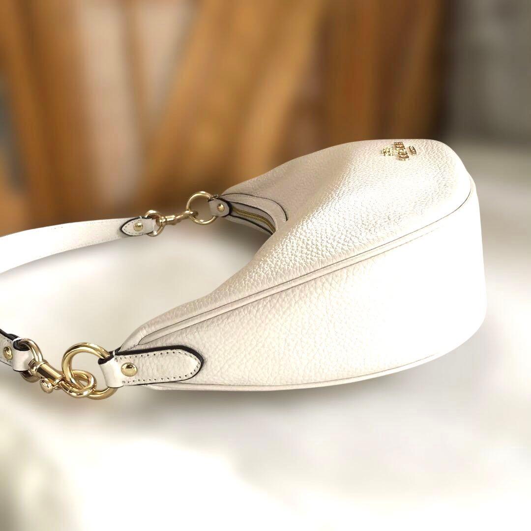 ［かなり美品］コーチ　ハーフムーン　ワンショルダー　バッグ　2way ホワイト系