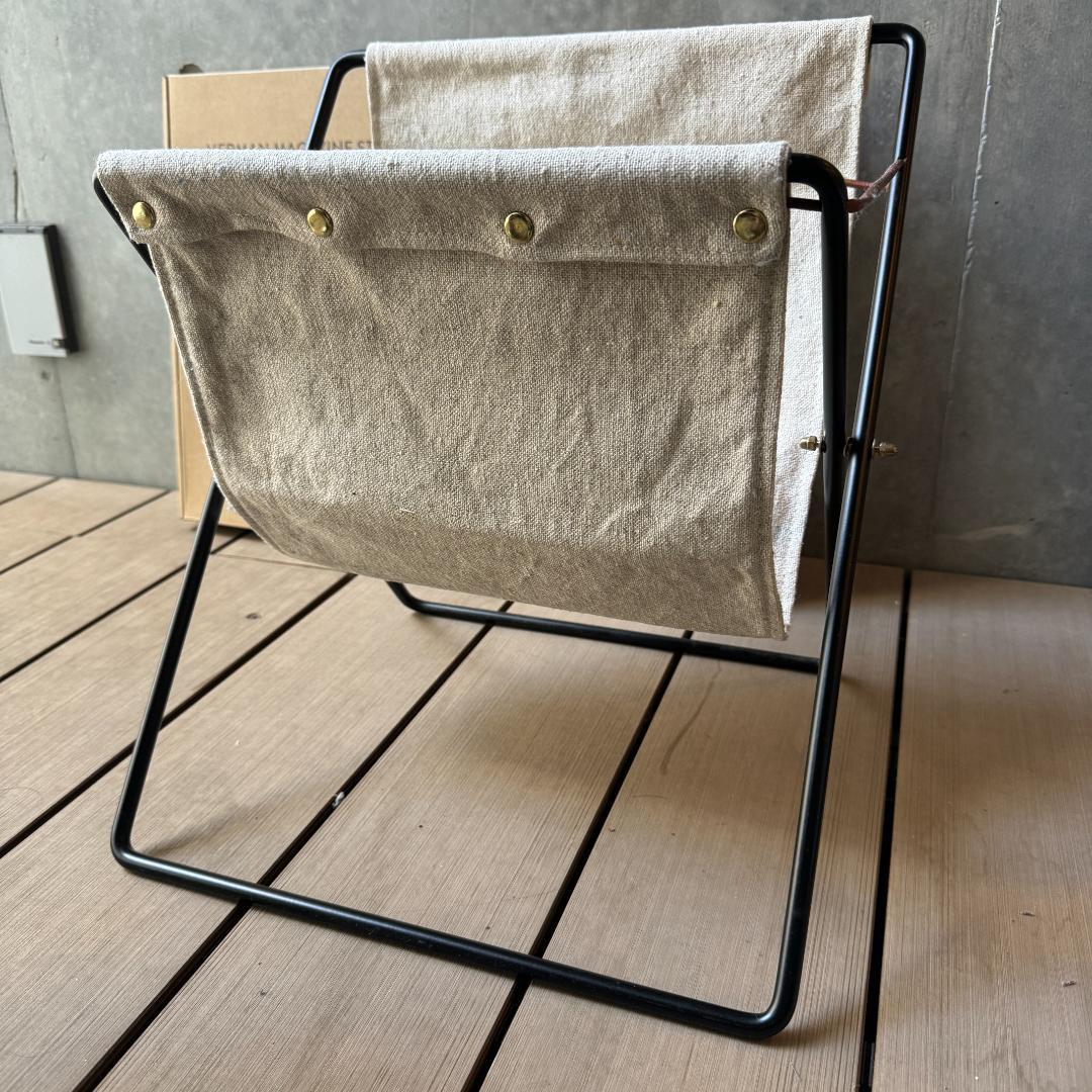 ferm LIVING ファームリビング ハーマンマガジンスタンド