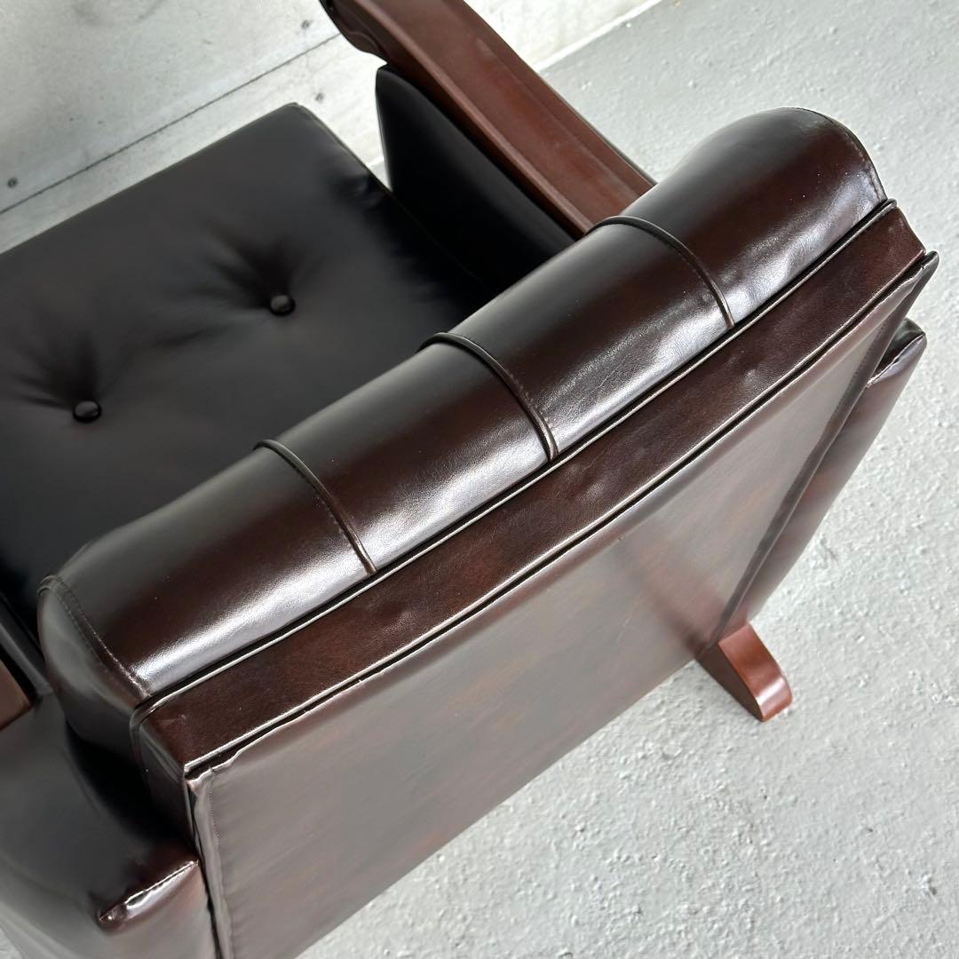 ✦昭和レトロ✦ミッドセンチュリー ラウンジチェア 合皮 × 無垢材装飾