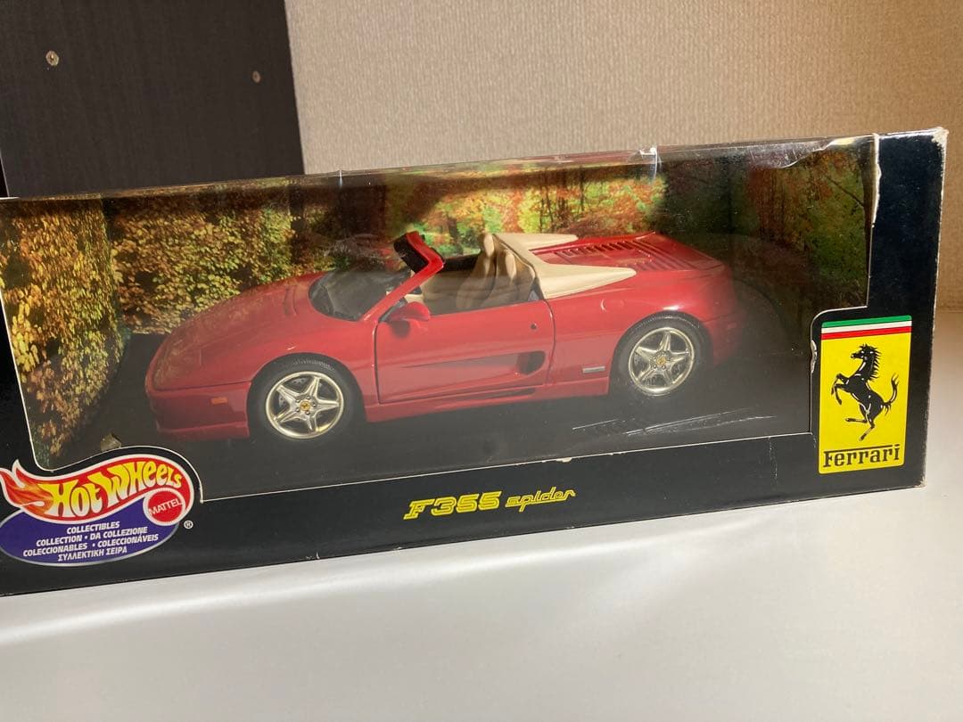 ミニカー FERRARI F 355 SPIDER 1:18
