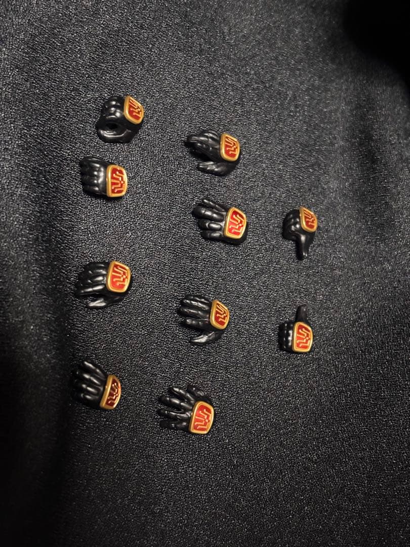 【期間限定値下げ】発光改造　仮面ライダークウガ　フィギュア