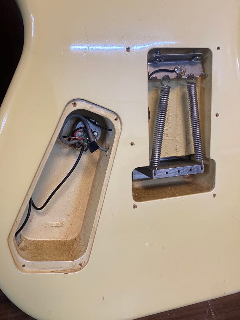 Q3081 KRAMER エレキギター F-1000 ジャンク パーツ取り