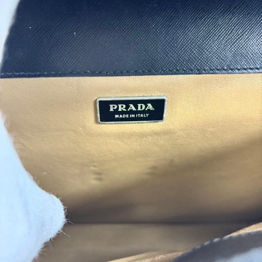 プラダ サフィアーノレザー ブリーフケース ブラック 大容量