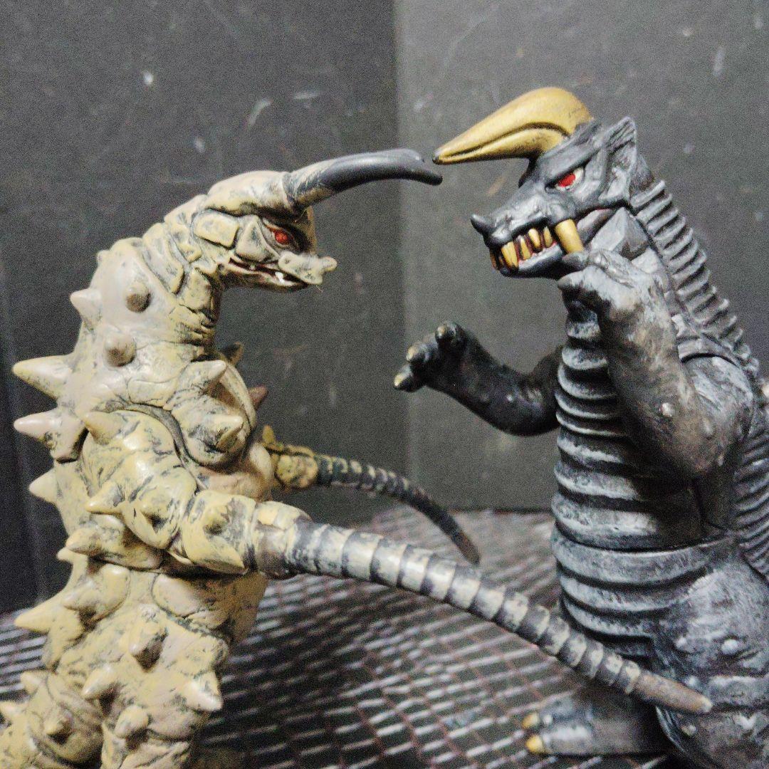 大特価ウルトラ現行ソフビ怪獣（グドン.ツインテール.ベムスター.ブラックキング）
