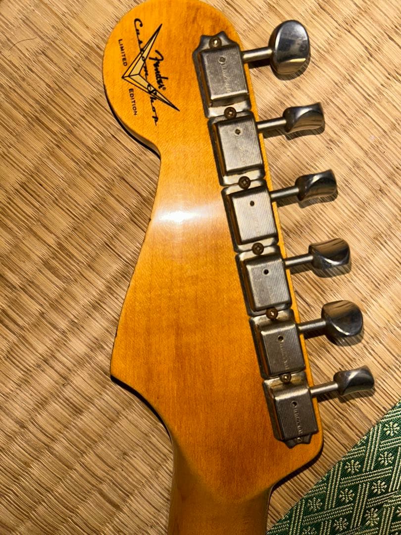 Fender Stratocaster サンバーストモデル