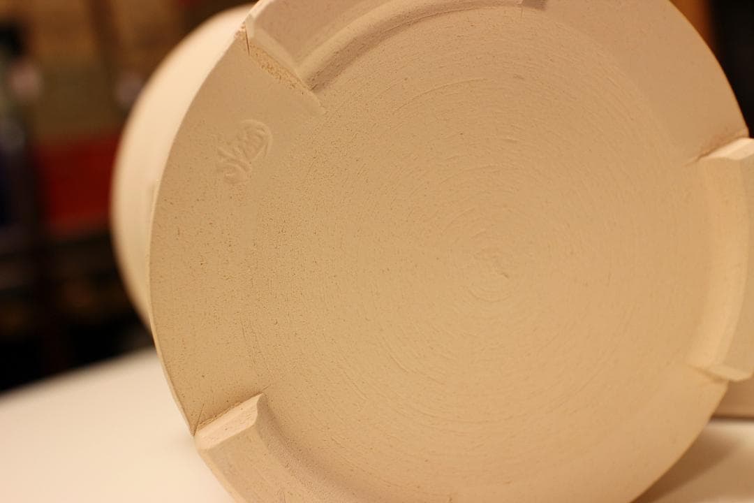 白泥 涼炉 六角形ベース付き