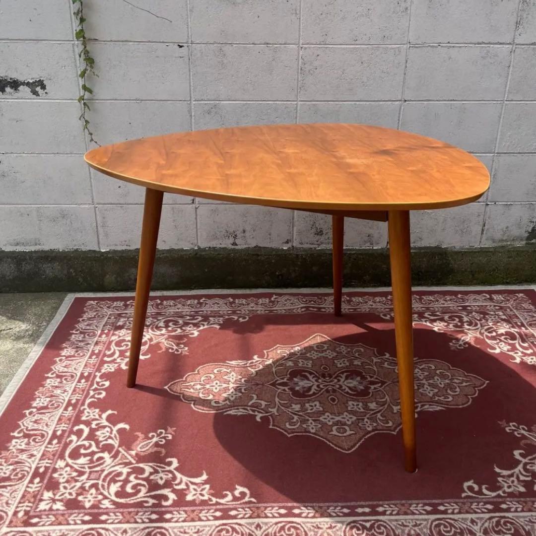 北欧デザイン◾️noce ノーチェ 木製家具 三角テーブル ダイニングテーブル