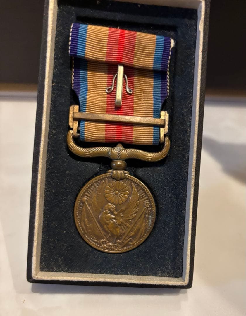 遺品整理品、記念章 ワッペン 勲章