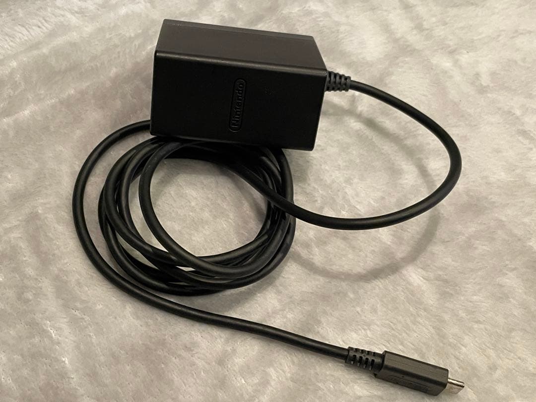 ニンテンドースイッチ 赤/青 本体 周辺機器 保護ケース付き