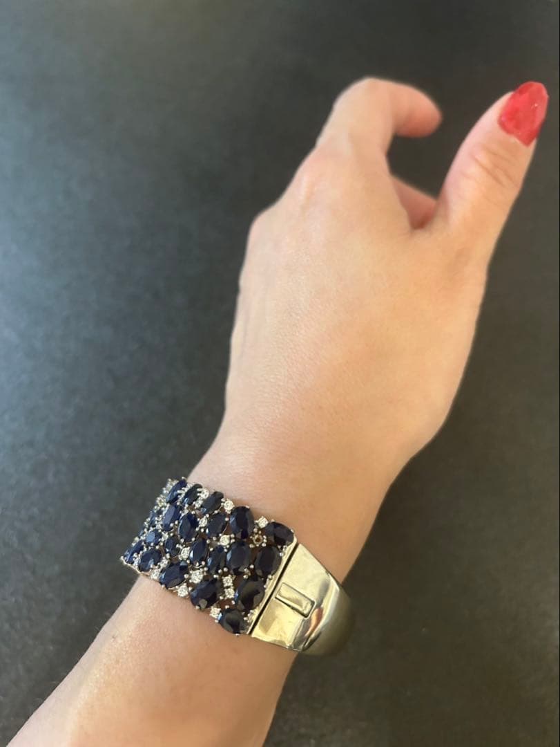 即*中様 天然石サファイアバングル