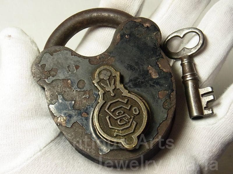 《p1049》《１８００年代》《熊・ミッキー顔》サージェント＆カンパニー 南京錠