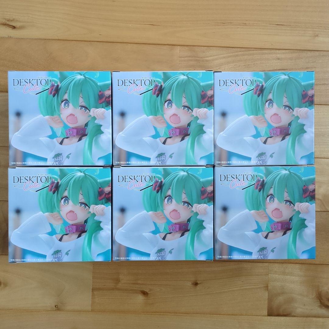 初音ミク　フィギュア　39個セット　猫耳Tシャツ・シナモロール　など