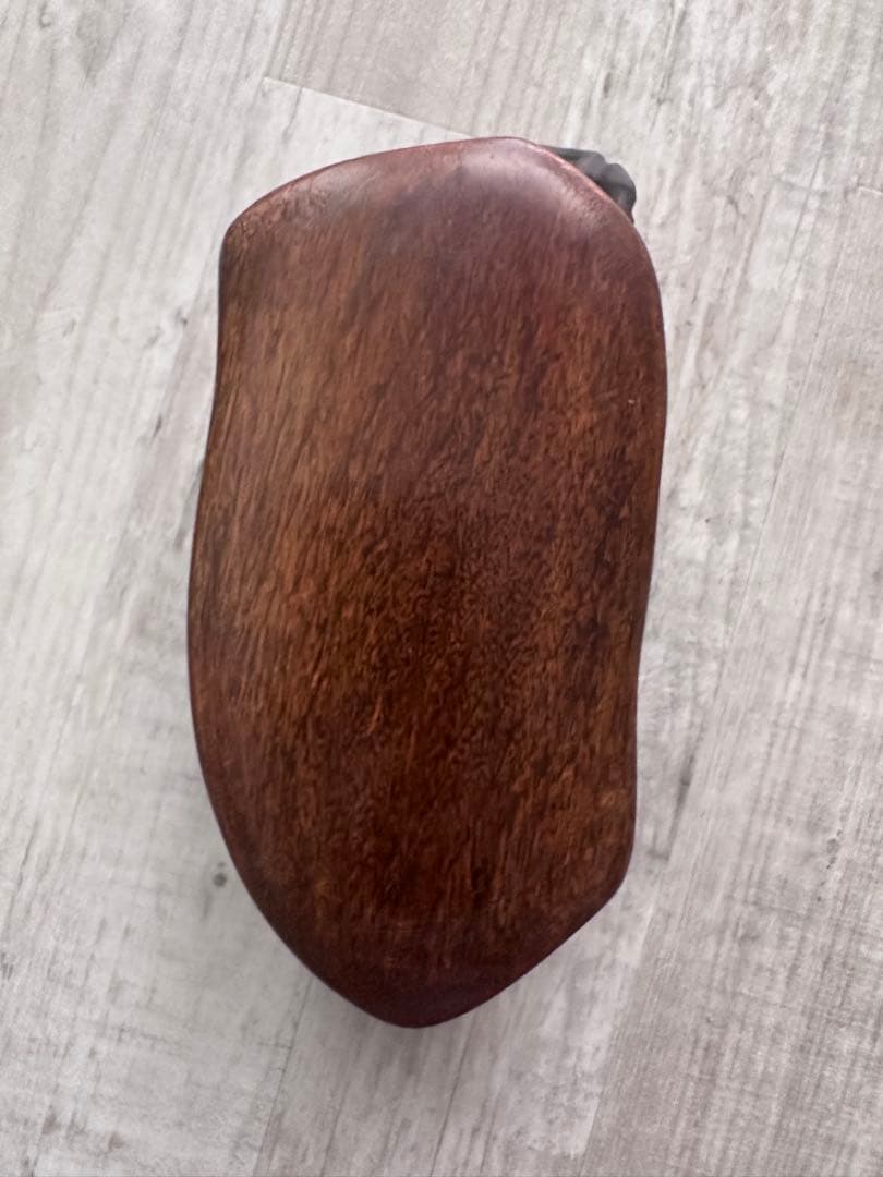 大バーゲンアンティークの茄子と裏に雲をあしらった彫刻硯 木製外