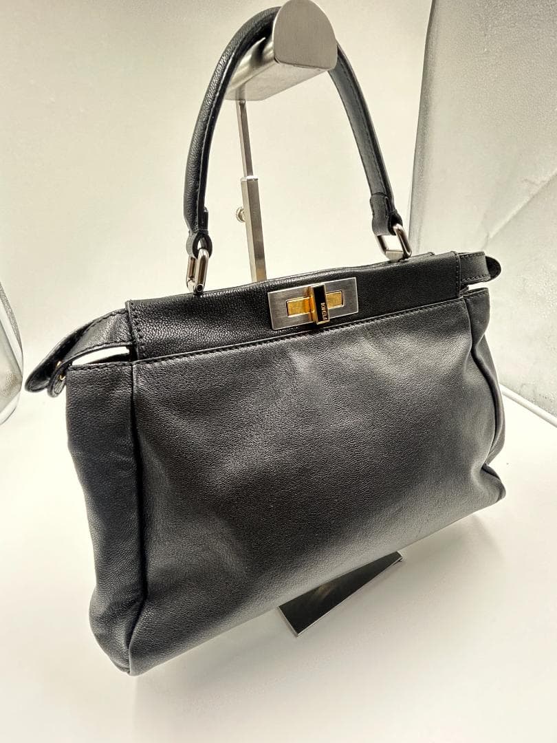 美品★FENDI フェンディ ハンドバッグ ピーカブーアイコニック 8BN226