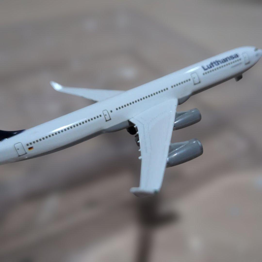 航空機・ヘリコプター Lufthansa Airbus A340-300 herpa 516549