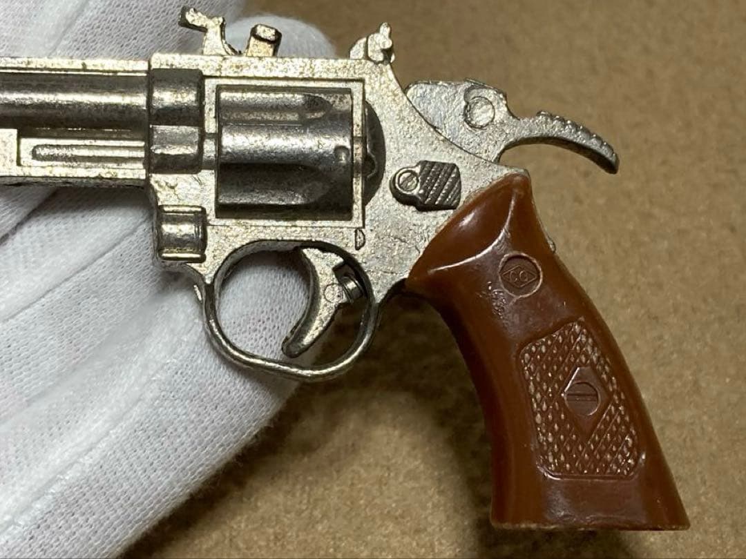 リボルバー型モデルガン (COSMOS製)