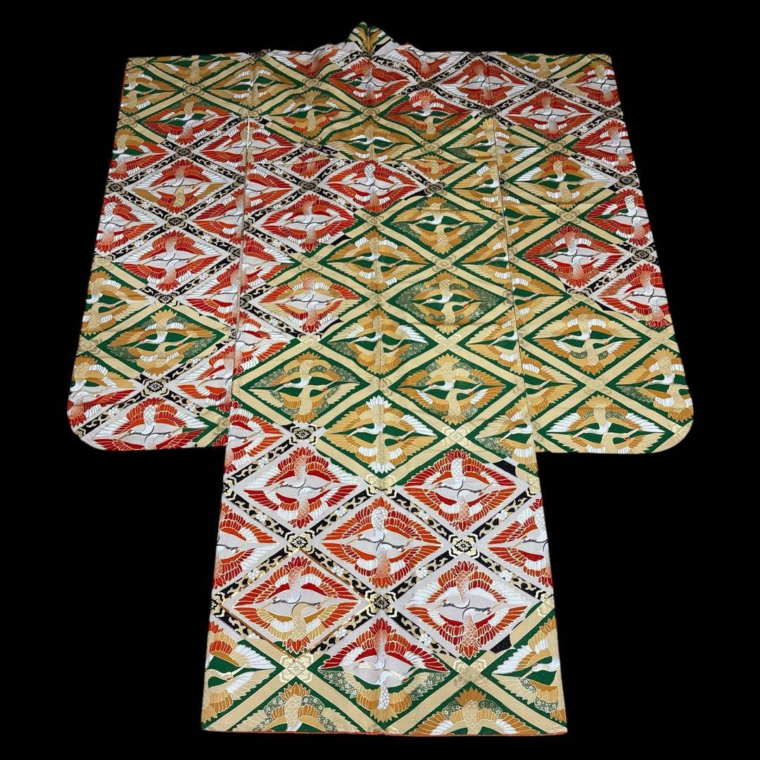 う3)雅宴向鶴✨豪華絢爛な光を放つ金彩や格子模様のアンティーク振袖