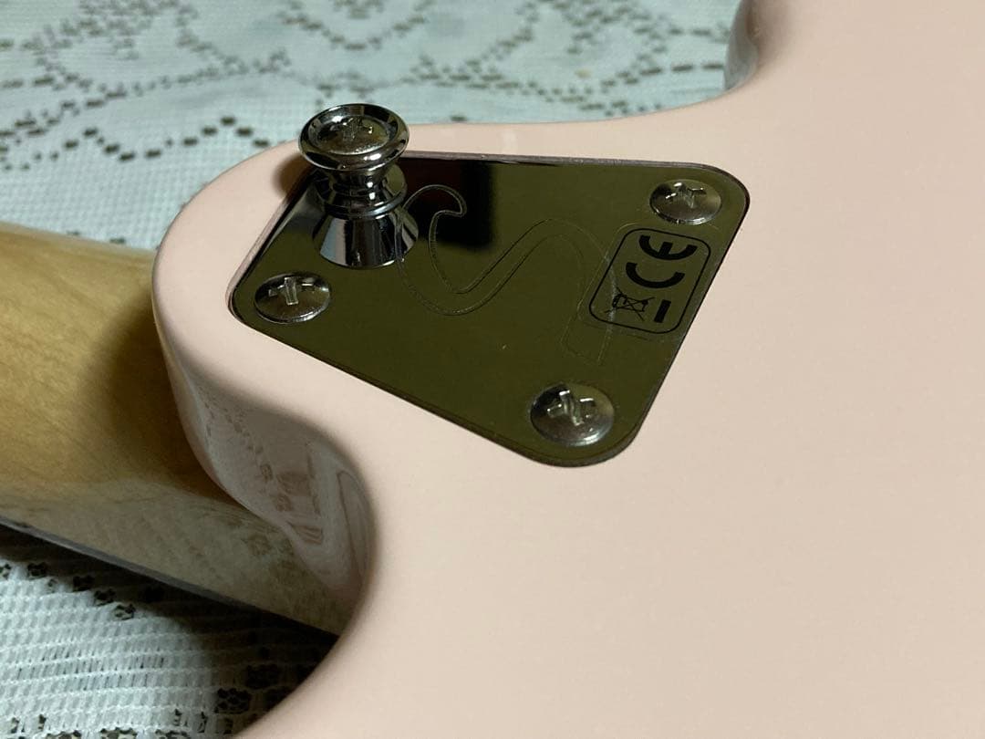 ギター Squier by Fender Super-Sonic Shell Pink