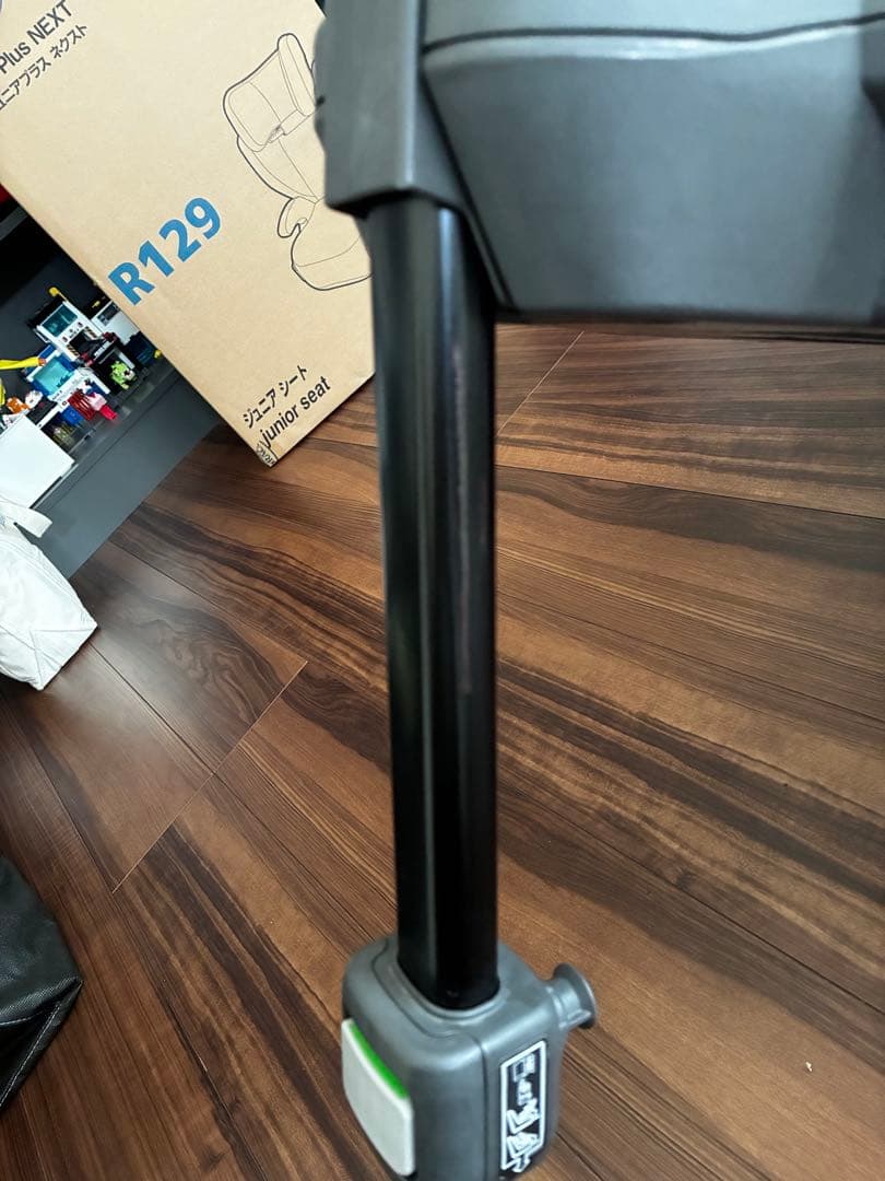 コンビ　THE S ザエス　ISOFIX ⭐️キャップ付