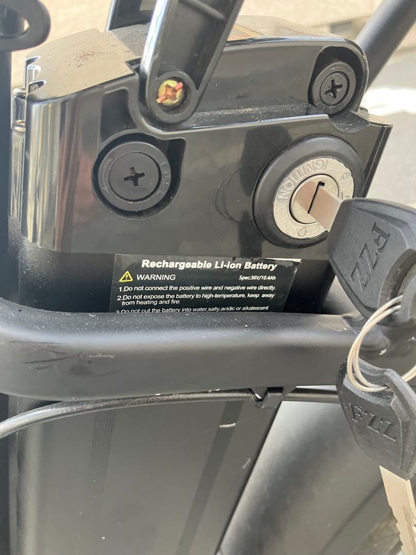 ジャンク品 折りたたみ電動アシスト自転車 FAT-01 20インチ 極太タイヤ