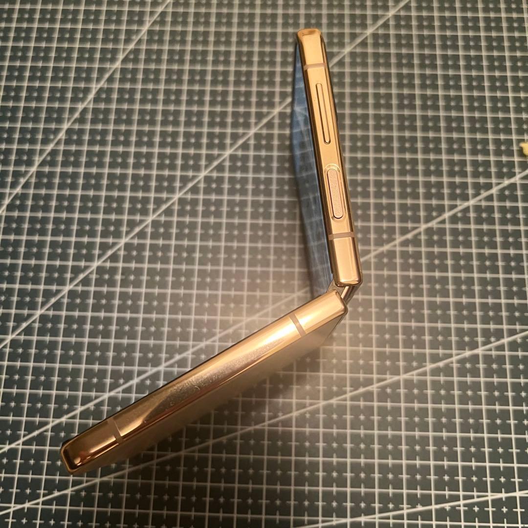 かなり綺麗 GALAXY z flip 4 本体 ドコモ 国内版